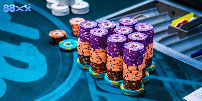 Poker High Roller 88XX - Đẳng Cấp Bài Binh Giới Siêu Giàu Poker High Roller thể hiện bản lĩnh và tư duy cao thủ